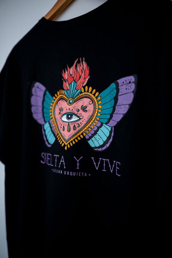 Camiseta  corazón Polilla