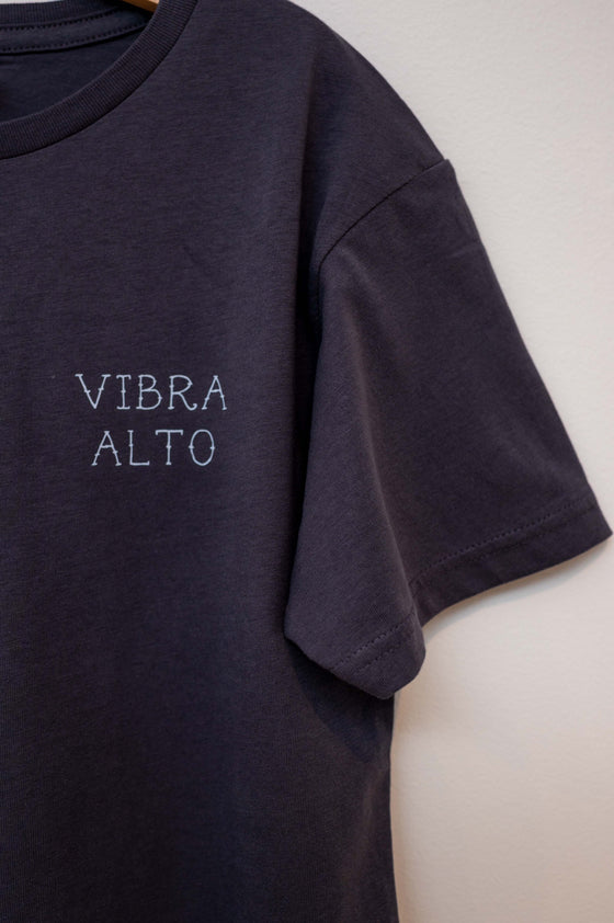 Camiseta Unisex "Vibra alto"