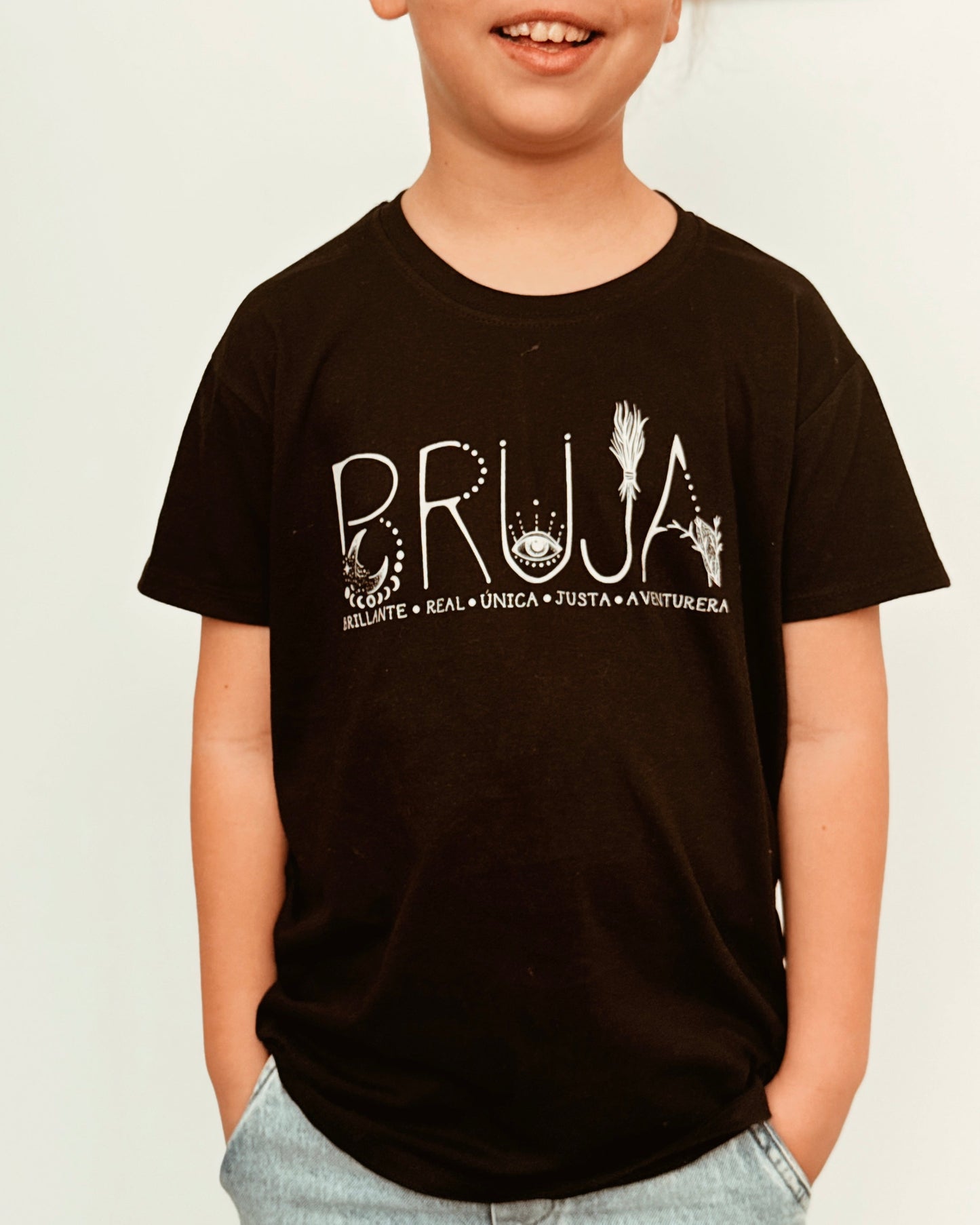 camiseta bruja mangas cortas ninos negra