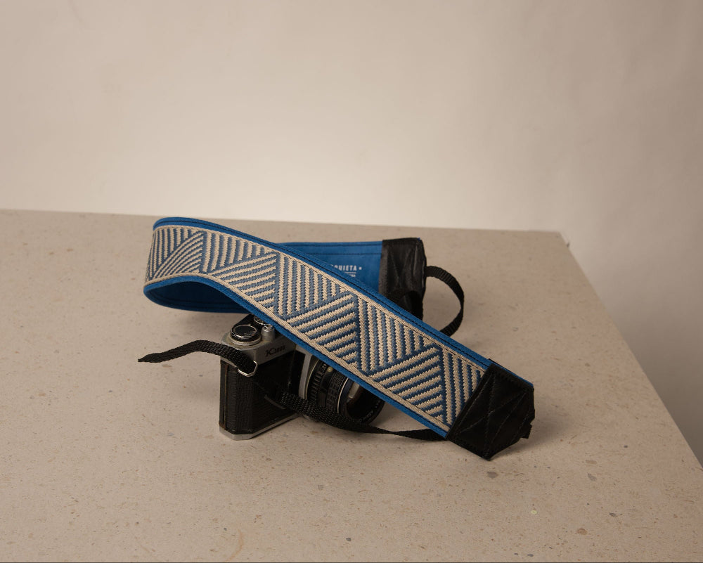 correa camara curtis azul